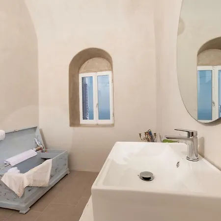 Deltami Santorini